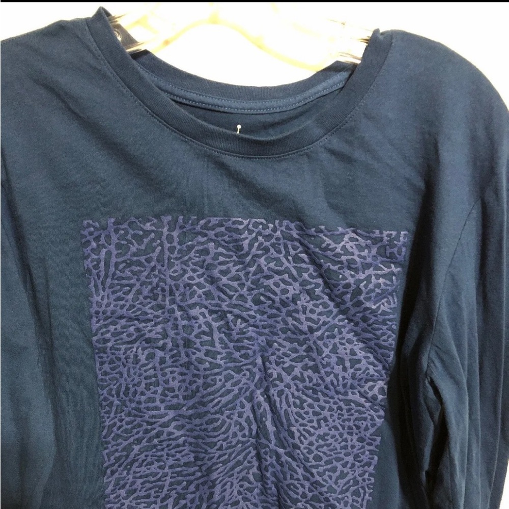 Men’s Nike Jumpman Jordan Blue Long Sleeve Shirt Elephant Print Medium